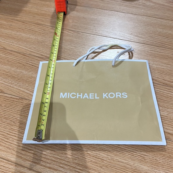 Qty-2 MK gift bag - Picture 8 of 9